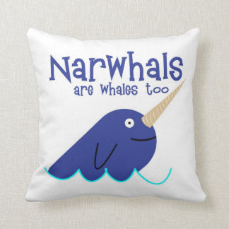 Almofada os narwhals são travesseiro das baleias demasiado
