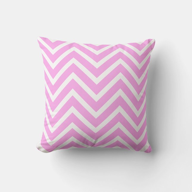 Almofada Padrão Chevron Decorativo Rosa Claro e Branco (Frente)