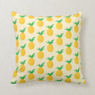 Almofada Padrão de abacaxi amarelo claro