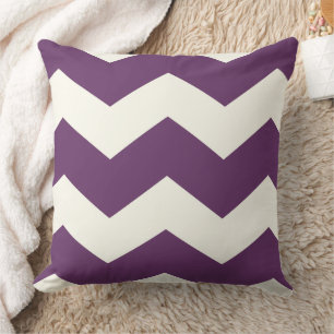 Almofada Padrão de Chevron Zig Zag Roxo Moderno