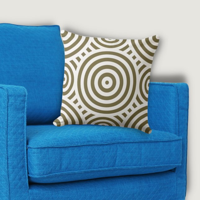 Almofada Padrão de Círculo Aninhado Tribal Castanho e Branc (Tribal Brown & White Nested Circle Pattern Throw Pillow, Blue Armchair)