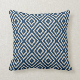 Almofada Padrão de Diamante Ikat em Azul Claro e Creme