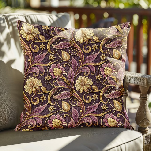 Almofada Padrão de Flores Relevo Roxo e Dourado (Criador carregado)