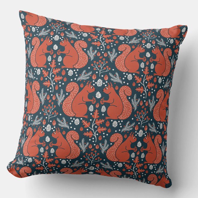 Almofada Padrão de Floresta de Esquilos (Squirrels in the Forest woodland art throw pillow)