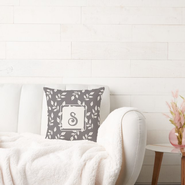 Almofada Padrão de Folhas em Branco e Cinza (Sofá)