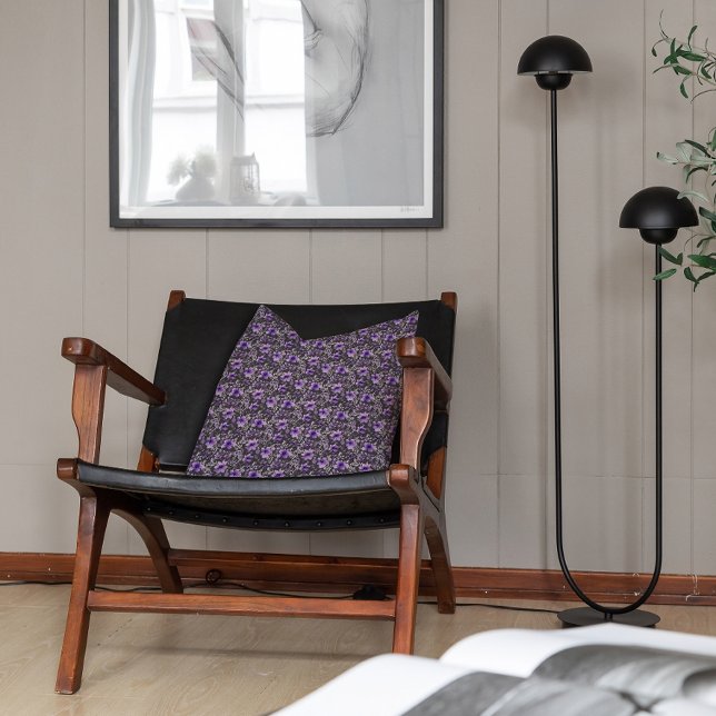 Almofada Padrão de lavanda cúbico cinza de flor de aquarela (Criador carregado)