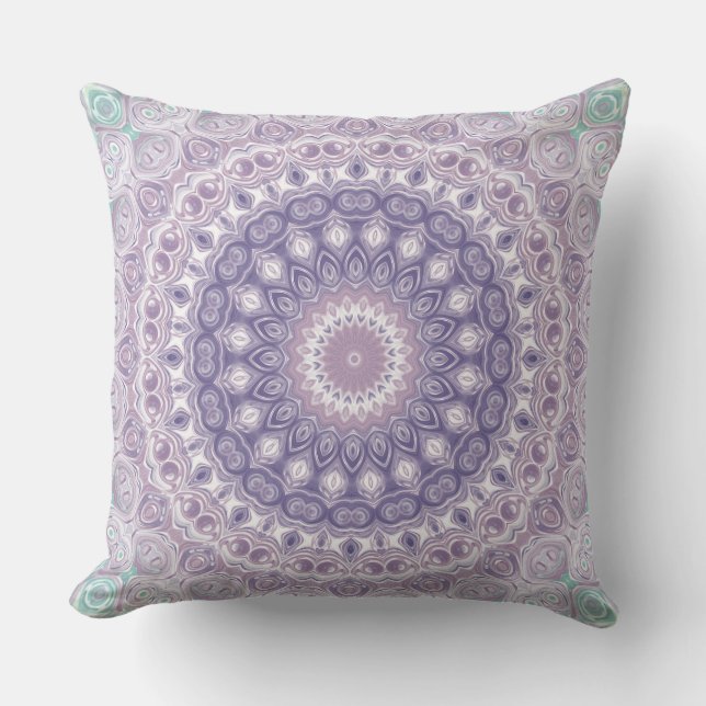 Almofada Padrão de Mandala Lavanda e Lilás (Frente)