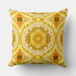 Almofada Padrão de Medalhão no Padrão de Batik Amarelo de M