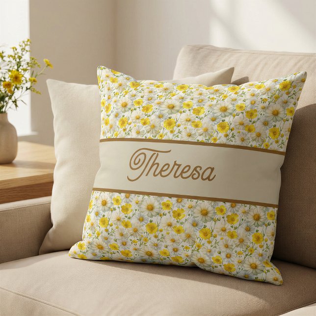 Almofada Padrão de Nome Monograma com Flores Silvestres Ama (Criador carregado)