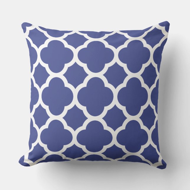 Almofada Padrão de Quatrefoil Azul Cobalto (Frente)