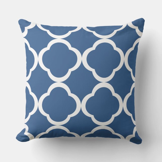 Almofada Padrão de Quatrefoil Azul Elegante (Frente)