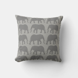 Almofada Padrão de Silhouettes de Elefante Africano