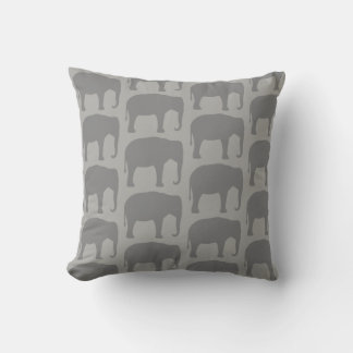 Almofada Padrão de Silhouettes de Elefante Asiático