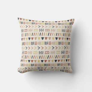 Almofada Padrão de Símbolo Tribal Abstrato Boho com Traço e