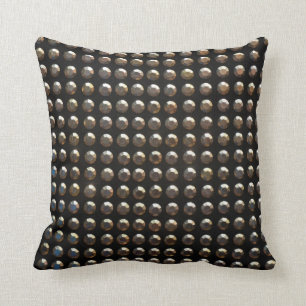 Almofada Padrão de Studs Metálicos