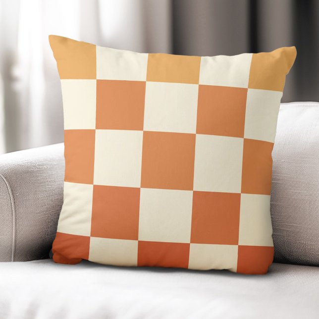 Almofada Padrão de verificação dos verificadores de terraco (Ombre terracotta checkers checkered pattern throw pillow)