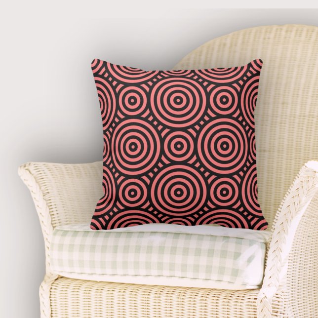 Almofada Padrão Feminino de Círculos Pretos e Aninhados Ros (Feminine Black & Pink Nested Circle Pattern Throw Pillow, Dining Room)