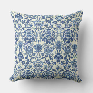 Almofada Padrão Floral de Peônia em Chinoiserie Azul e Bran