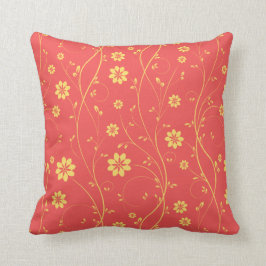 Almofada Padrão Floral Delicado de Coral e Amarelo Claro
