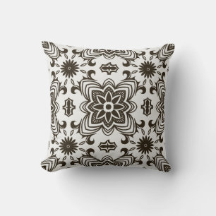 Almofada Padrão Floral Geométrico Preto e Branco
