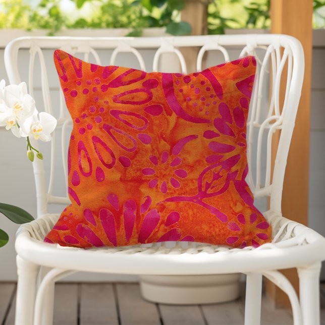 Almofada Padrão Floral Laranja Rosa Boho Batik (Criador carregado)