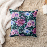 Almofada Padrão floral rosa de aquarela<br><div class="desc">Travesseiro decorativo de padrão floral roxo de cor d'água,  cor azul.</div>