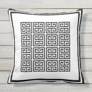 Almofada Padrão Grego Geométrico preto e branco