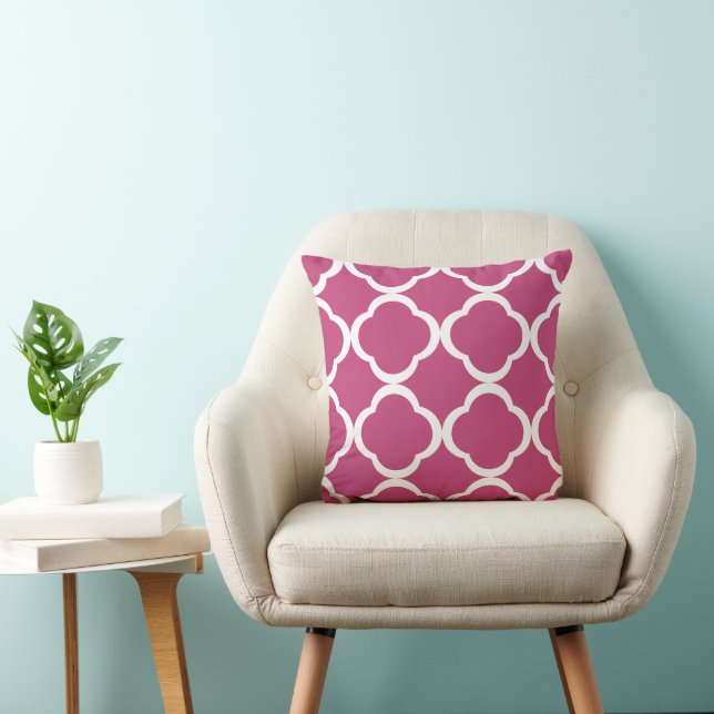 Almofada Padrão Moderno de Quatrefoil Rosa (Cadeira)