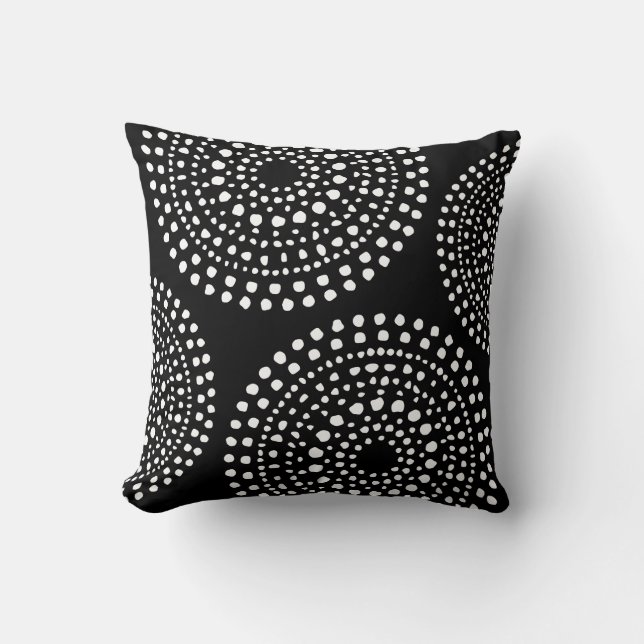 Almofada Padrão Mosaico Primitivo Boho Preto (Frente)