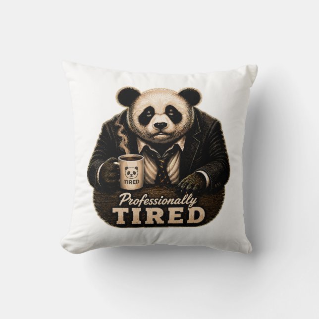 Almofada Panda Profissionalmente Cansado Amante de Café (Frente)