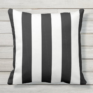 ALMOFADA PARA AMBIENTES EXTERNOS CHIQUE LISTRAS PRETAS & BRANCAS DE PILLOW_MOD