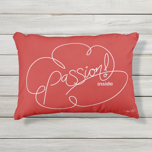 Almofada Para Ambientes Externos Dentro de PASSÃO - Nuvens Negrito - W (Frente)