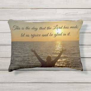 Almofada Para Ambientes Externos Este é o Dia