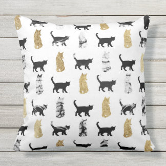 Almofada Para Ambientes Externos Gatos de Gatinhos no Mármore Dourado e Negro e Bra