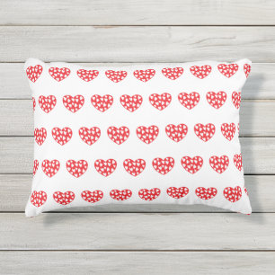 Almofada Para Ambientes Externos Grande coração vermelho com pequenos corações