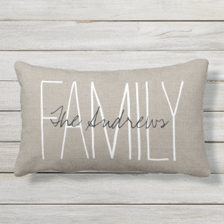 Almofada Para Ambientes Externos Monograma Russo da Família Chic