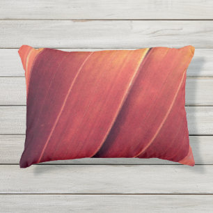 Almofada Para Ambientes Externos Palm Fronts in Rust and Dourado