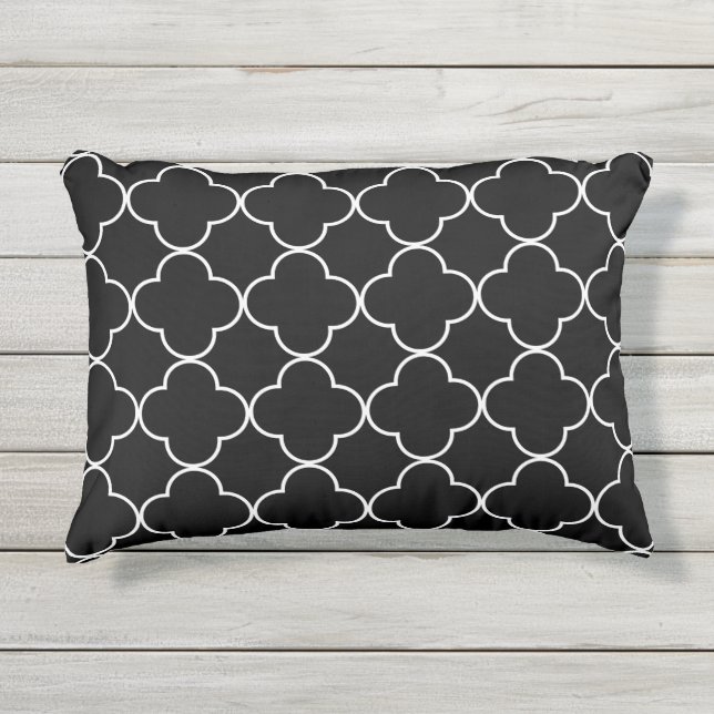 Almofada Para Ambientes Externos Quatrefoil Preto e Branco (Frente)