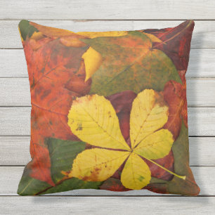 Almofada Para Ambientes Externos Travesseiro exterior alaranjado, vermelho, amarelo