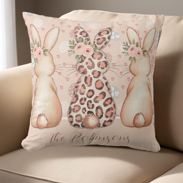 Almofada Páscoa de Nome Personalizado do Boho Bunny (Boho Bunny custom Name Easter Throw Pillow)
