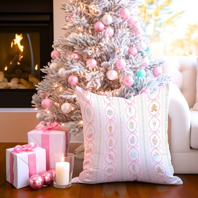 Almofada Pastel Sweet Holiday Treats Monogram Crest  (Criador carregado)