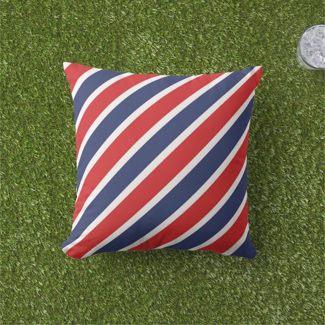 Almofada Patriotic Stipes Outdoor Pillow (Grama)