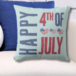 Almofada Patriótica USA American Flag 4 De Julho<br><div class="desc">Belo Patriótico Americano Flag Heart 4 De Julho Travesseiro decorativo! Apresenta corações bonitinhos angustiados,  parecendo American Flag para compor uma divertida imagem vermelha,  branca e azul! Personalize as cores do fundo e as fontes,  se desejar! Celebrar as estrelas e listras com o tema desta festa de verão.</div>