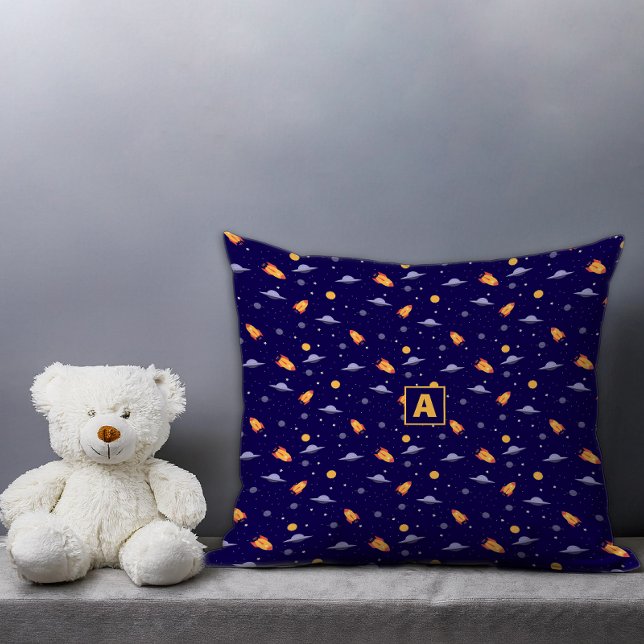 Almofada Pattern space lavender orange dark blue monogram (Pattern space lavender orange dark blue monogram throw pillow.)