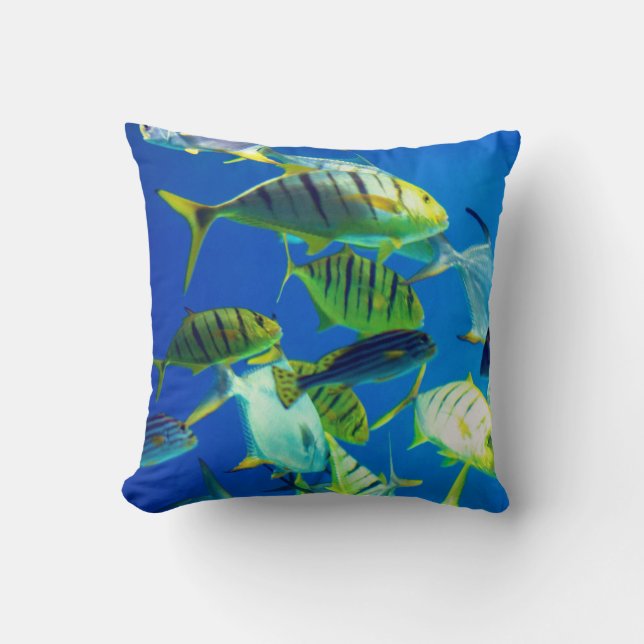 Almofada Peixes Marinhos de Amarelo com Stripes Negras (Frente)