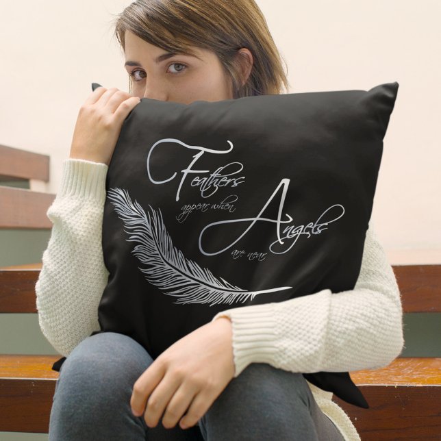 Almofada Penas aparecem quando os anjos estão próximos (Criador carregado)