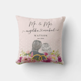 Almofada Peônias Floral Blush Letra Moderna Sr. e Sra.