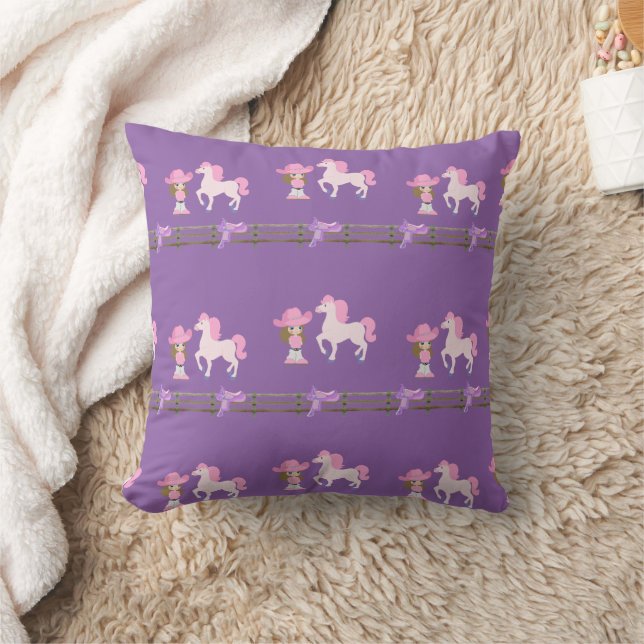 Almofada Pequena Vaquinha com Cavalo e sela Personalizar (Cobertor)