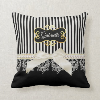 Almofada Pérolas e Lace Black Strips Nome Dourado do Arco