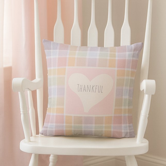 Almofada Personalizada de Madras Pastel para Berçá (Pastel Madras Plaid Throw Pillow with Editable Text | Soft Nursery & Cottagecore Decor)